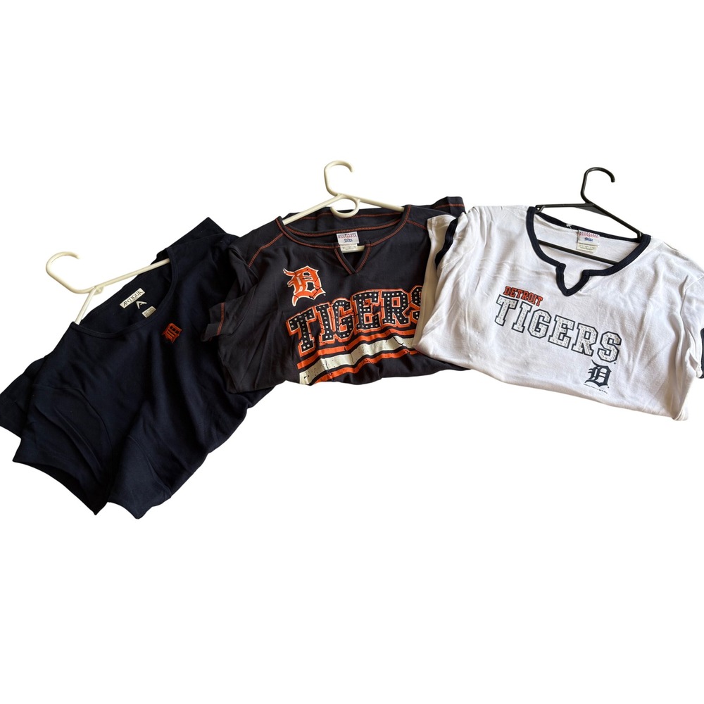 Detroit Tigers MLB Womens T-Shirt Bundle Lot of 3 Navy White XL Antigua Campus